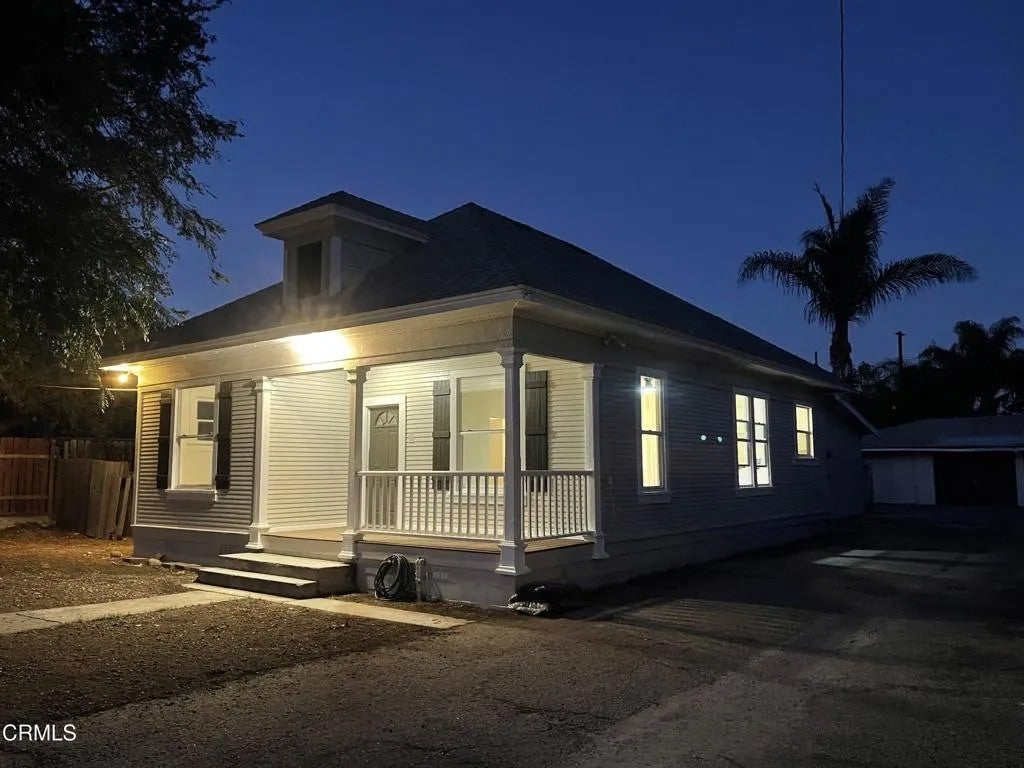 715 Encino Place