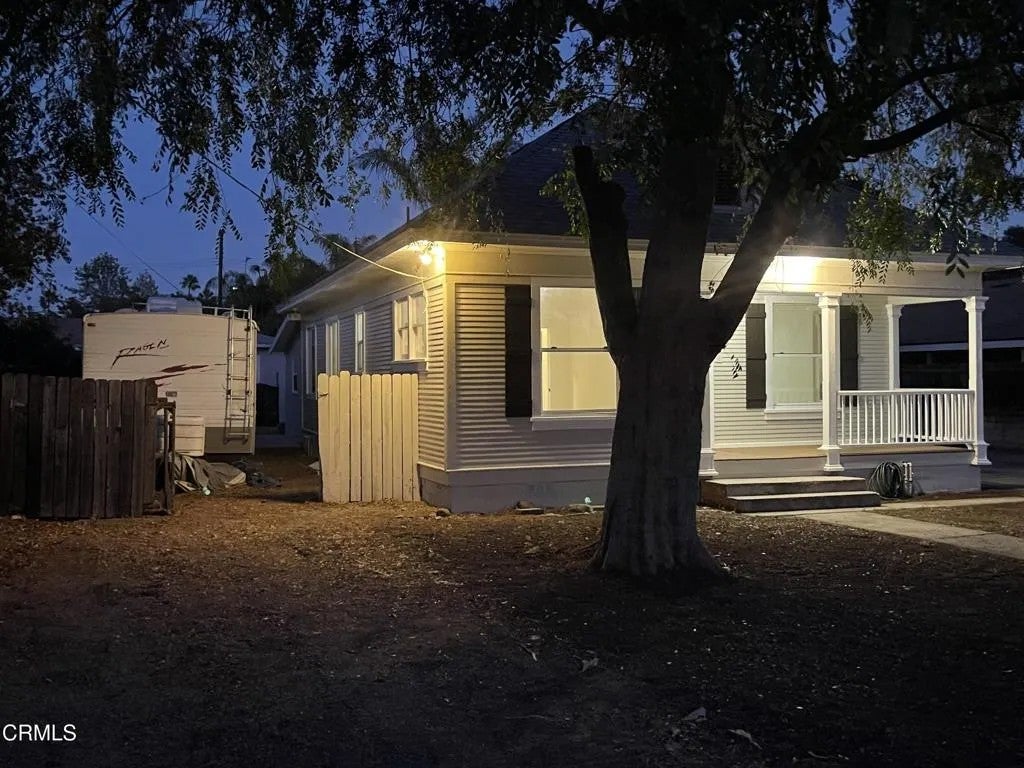 715 Encino Place