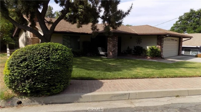 1733 Bonita Vista