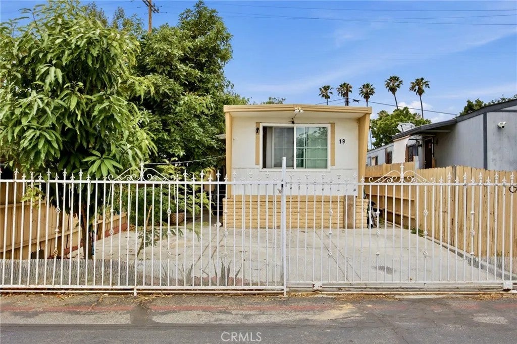 5803 Mission Blvd