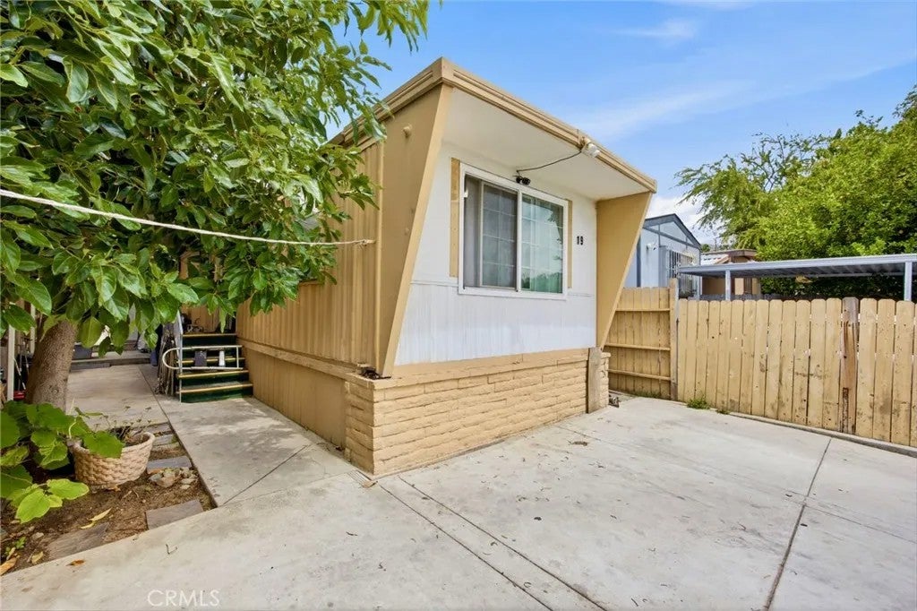 5803 Mission Blvd