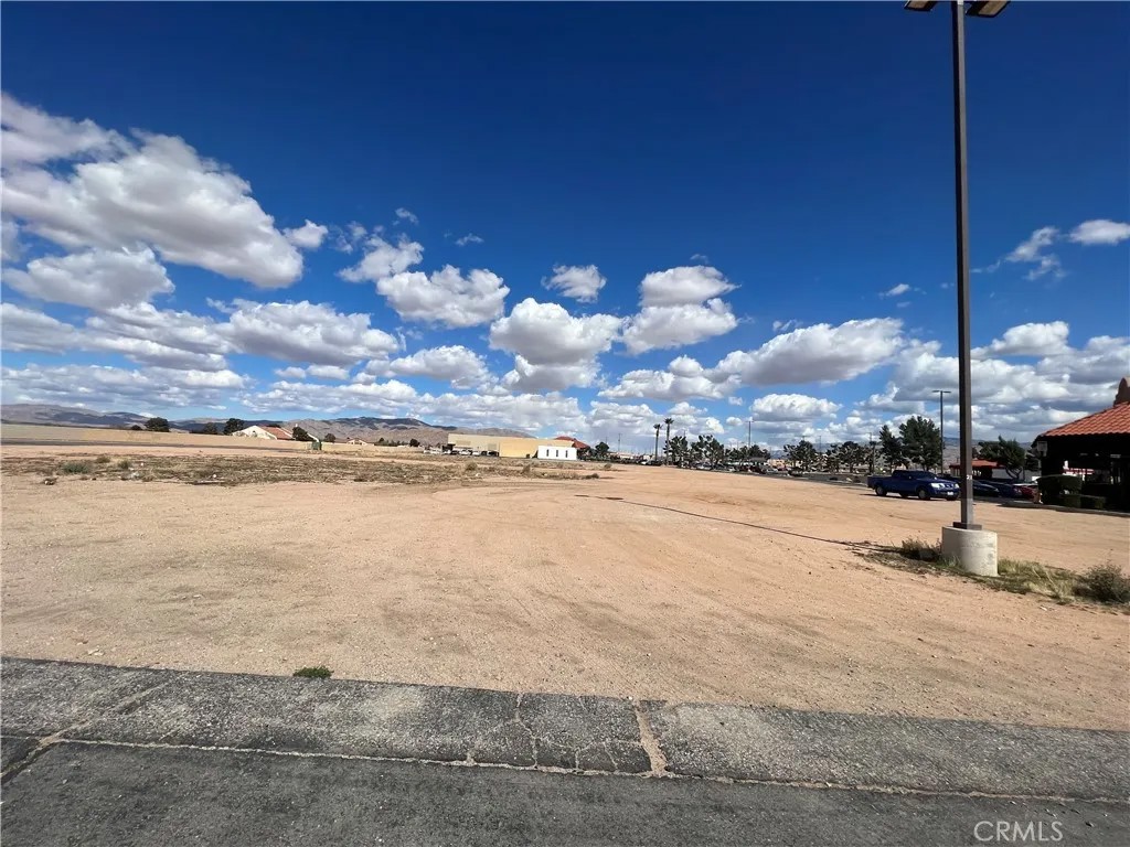 21650 Bear Valley