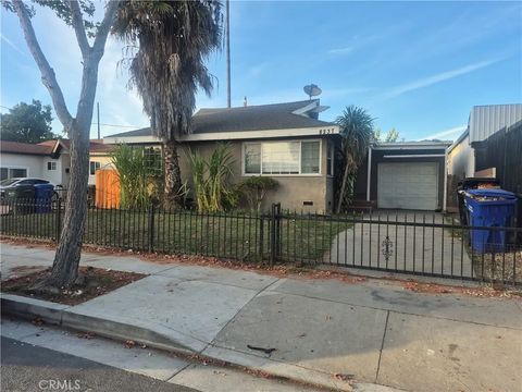 Photo of 8237 Rosecrans Ave, Paramount, CA 90723 (MLS # OC25254088)