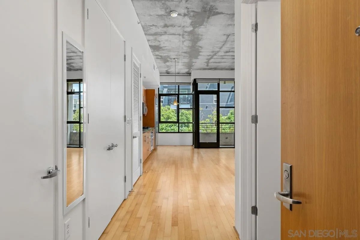 1050 Island Ave Unit 406