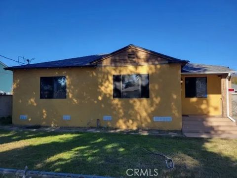 Photo of 1434 W 16th St, San Bernardino, CA 92411 (MLS # CV25275174)