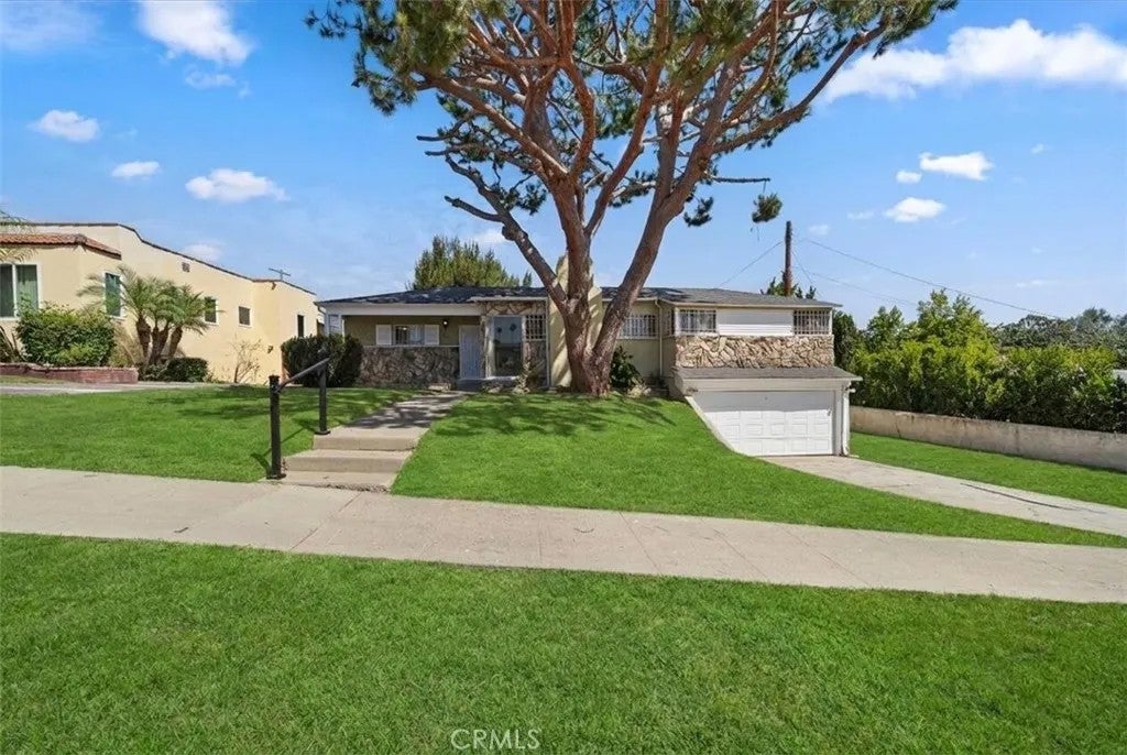 4115 W 61st