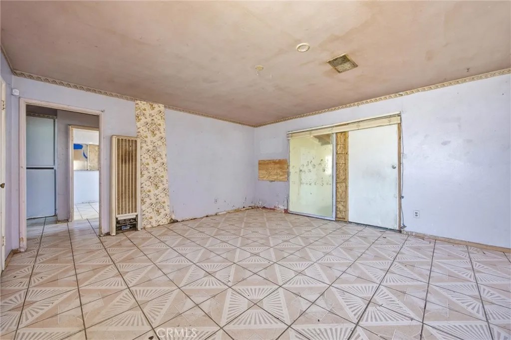 3105 Lexington Avenue