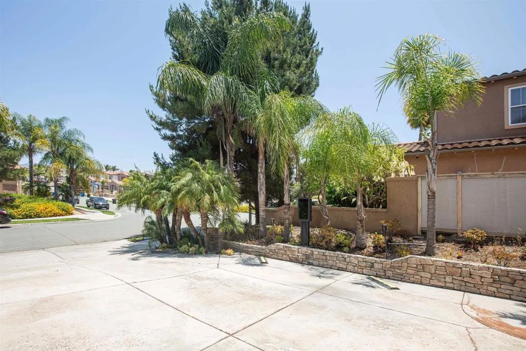 2744 Rambling Vista