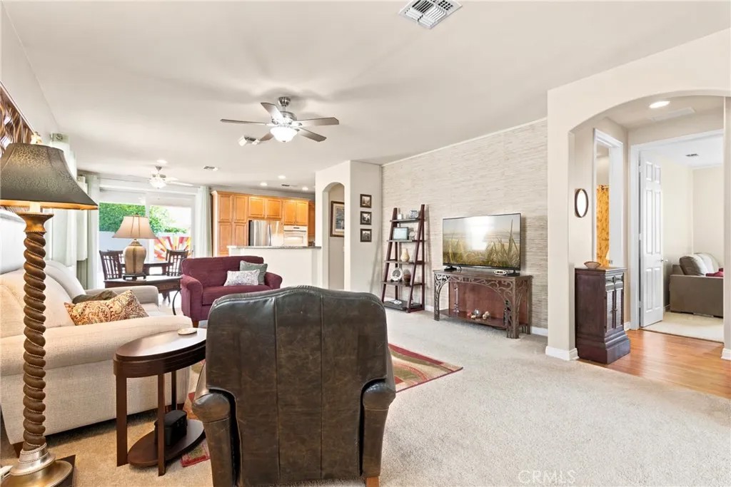 80189 Avenida Linda Vista