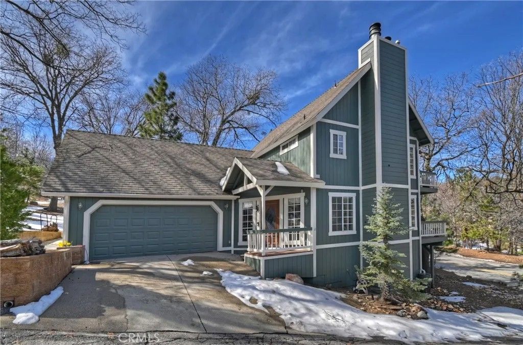 Photo of 28223 North Bay Rd, Lake Arrowhead, CA 92352 (MLS # IG26044701)