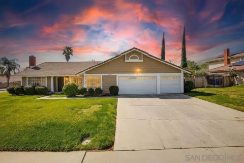 Photo of 2304 N N Apple Ave, Rialto, CA 92377 (MLS # 260005820)