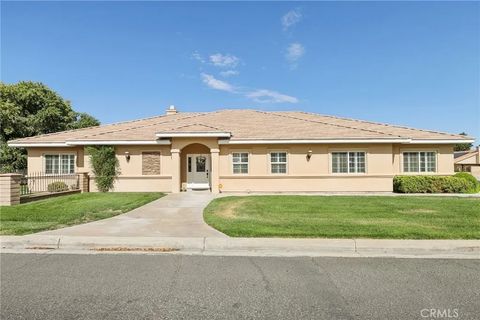Tiny photo for 12780 Golf Course Drive, Victorville, CA 92395 (MLS # IV25248139)