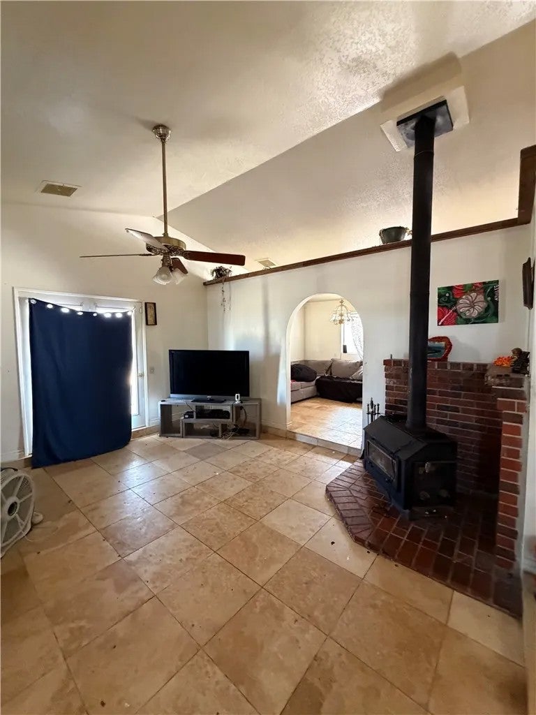 71373 El Paseo