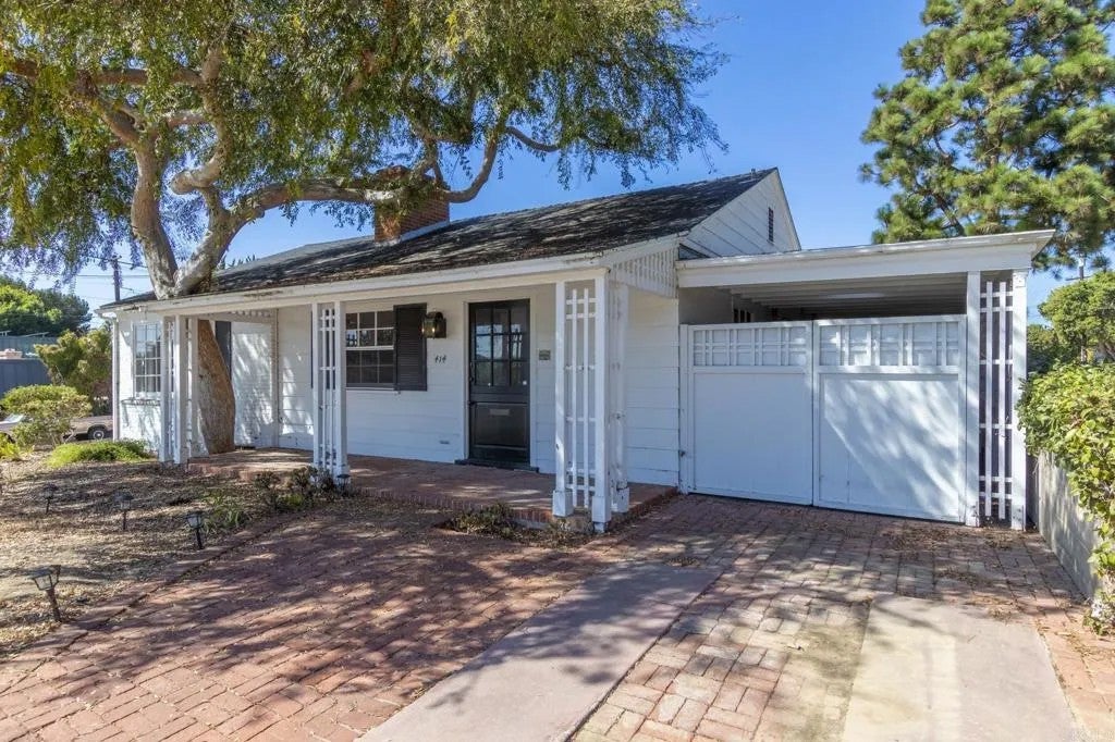 Photo of 414 La Canada Street, La Jolla, CA 92037 (MLS # NDP2609603)