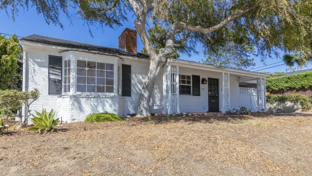 414 LA CANADA Street