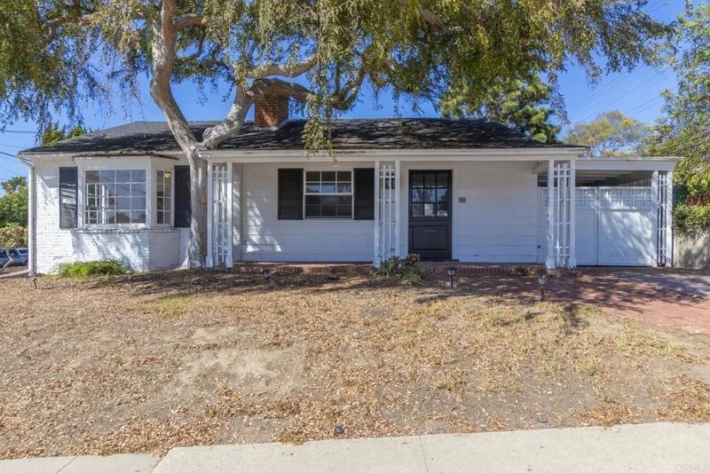 414 LA CANADA Street