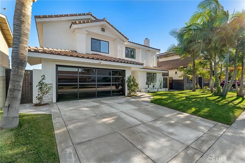 9434 Pico Vista