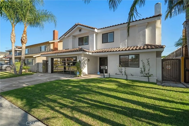 9434 Pico Vista