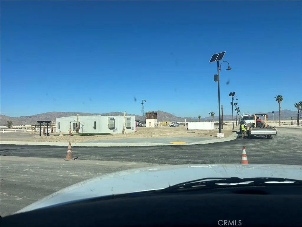 Photo of 11482 Locust Ave, Lucerne Valley, CA 92356 (MLS # IG25266403)