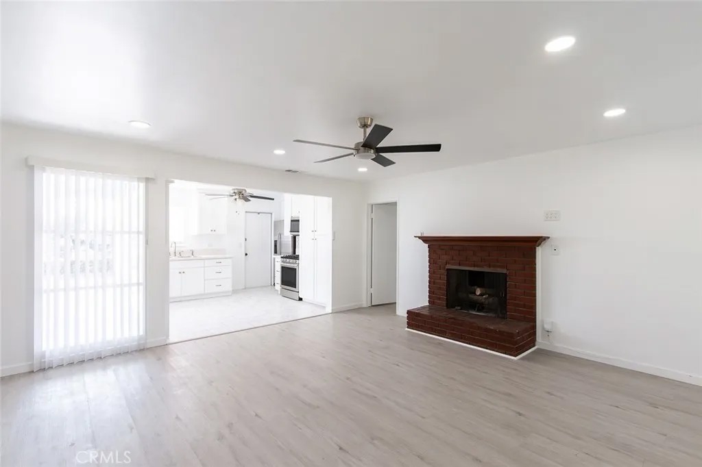 11261 Palmwood