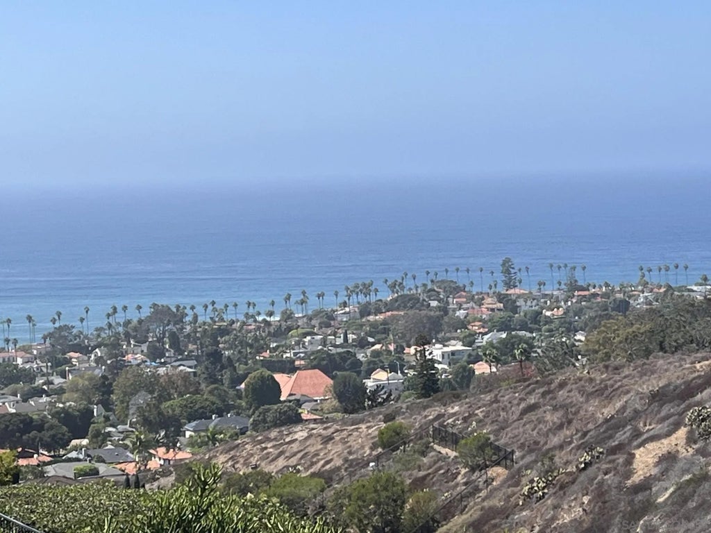 Photo of 5943 La Jolla Corona Drive, La Jolla, CA 92037 (MLS # 260025270)