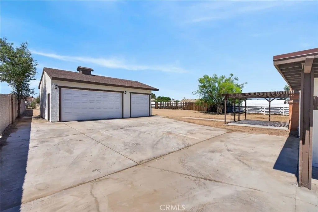 17129 Birch