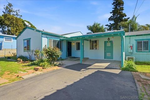 Photo of 214 Summit Ave, Fallbrook, CA 92028 (MLS # 260004684)