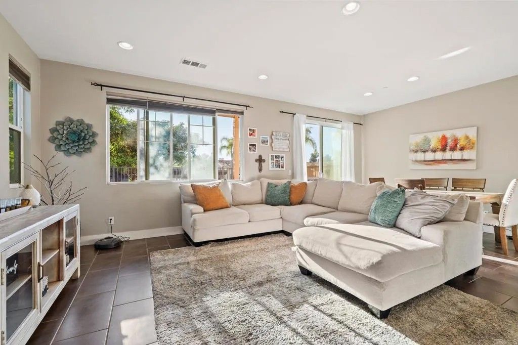 Photo of 1368 Caminito Veranza #3, Chula Vista, CA 91915 (MLS # NDP2604470)