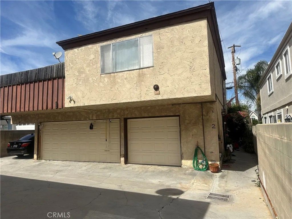 Photo of 2417 Ruhland Ave, Redondo Beach, CA 90278 (MLS # SB26083749)