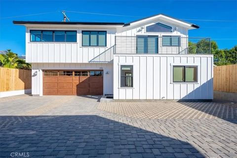 Photo of 175 Saratoga Avenue, Grover Beach, CA 93433 (MLS # PI26021935)