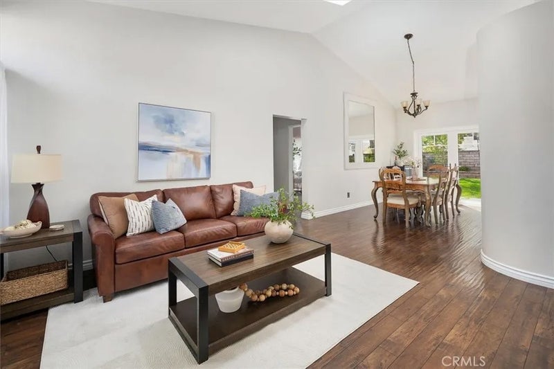 27200 Rosemont