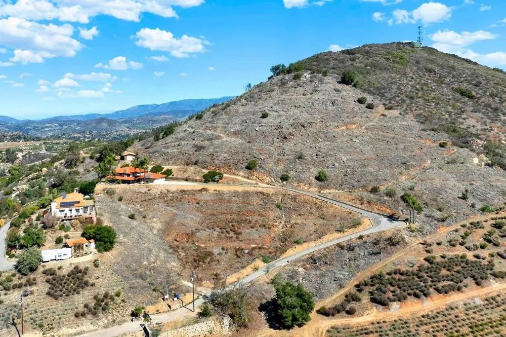 Photo of 29345 Wilkes Rd, Valley Center, CA 92082 (MLS # PTP2507960)