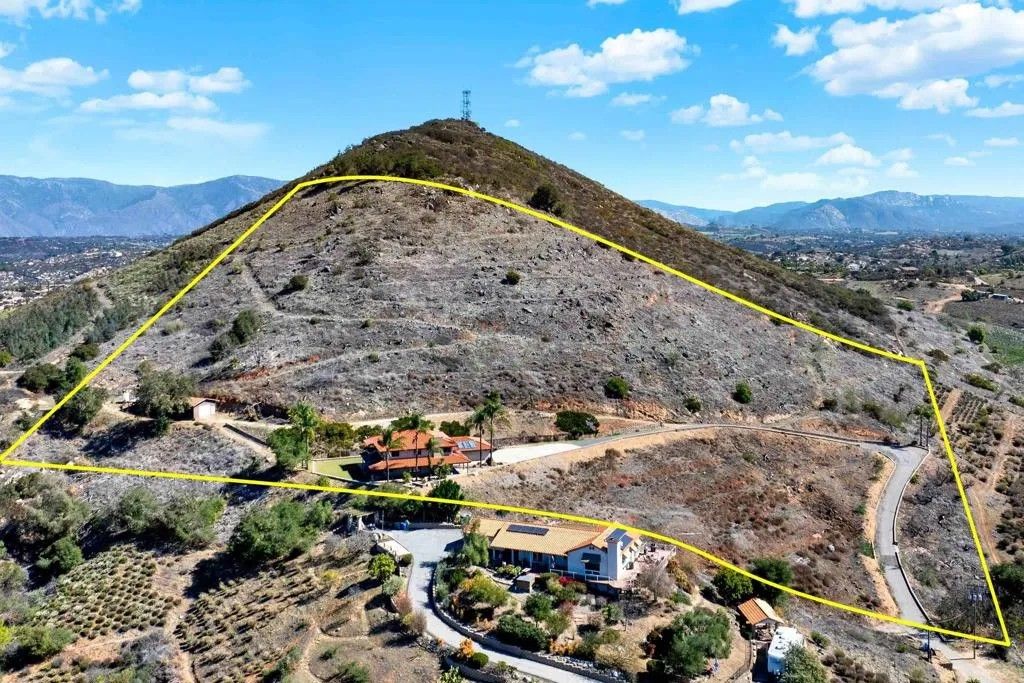 Photo of 29345 Wilkes Rd, Valley Center, CA 92082 (MLS # PTP2507960)