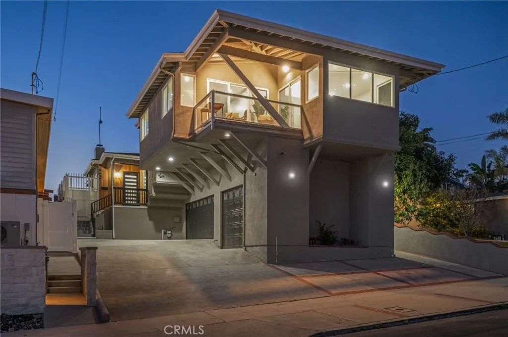 Photo of 3609 S Parker Street, San Pedro, CA 90731 (MLS # PV25281152)