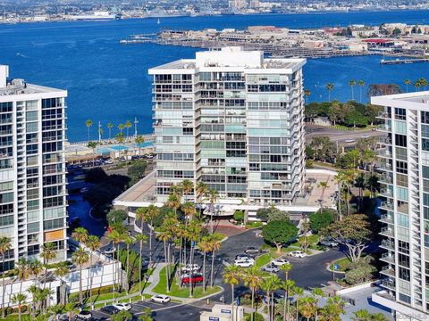 Photo of 1820 Avenida del Mundo #807, Coronado, CA 92118 (MLS # 260009865)
