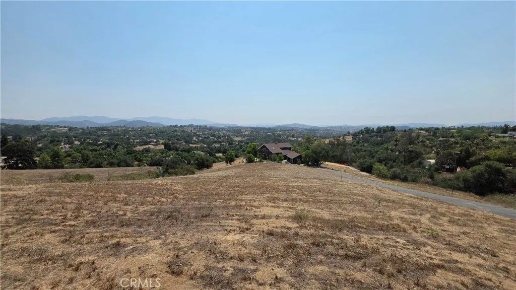 Photo of 4140 Meredith, Fallbrook, CA 92028 (MLS # SW25154210)