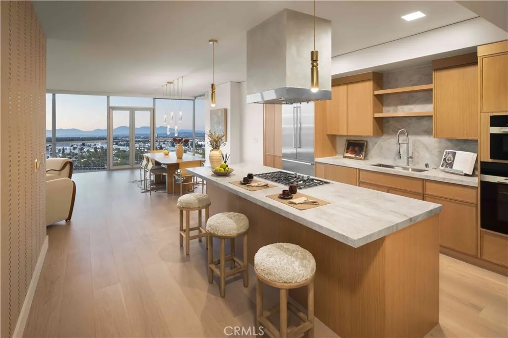 9 MacArthur Place 609