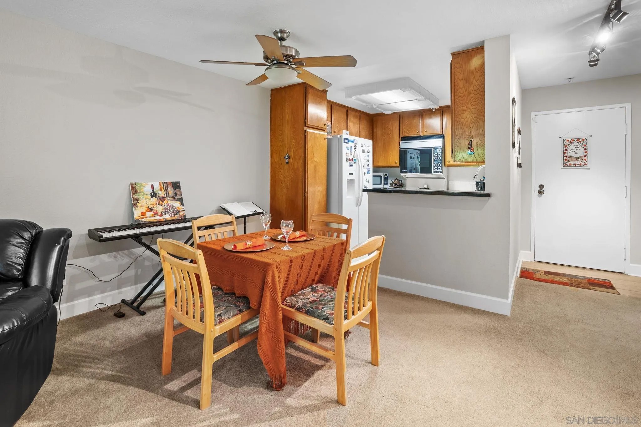 11255 Tierrasanta 98