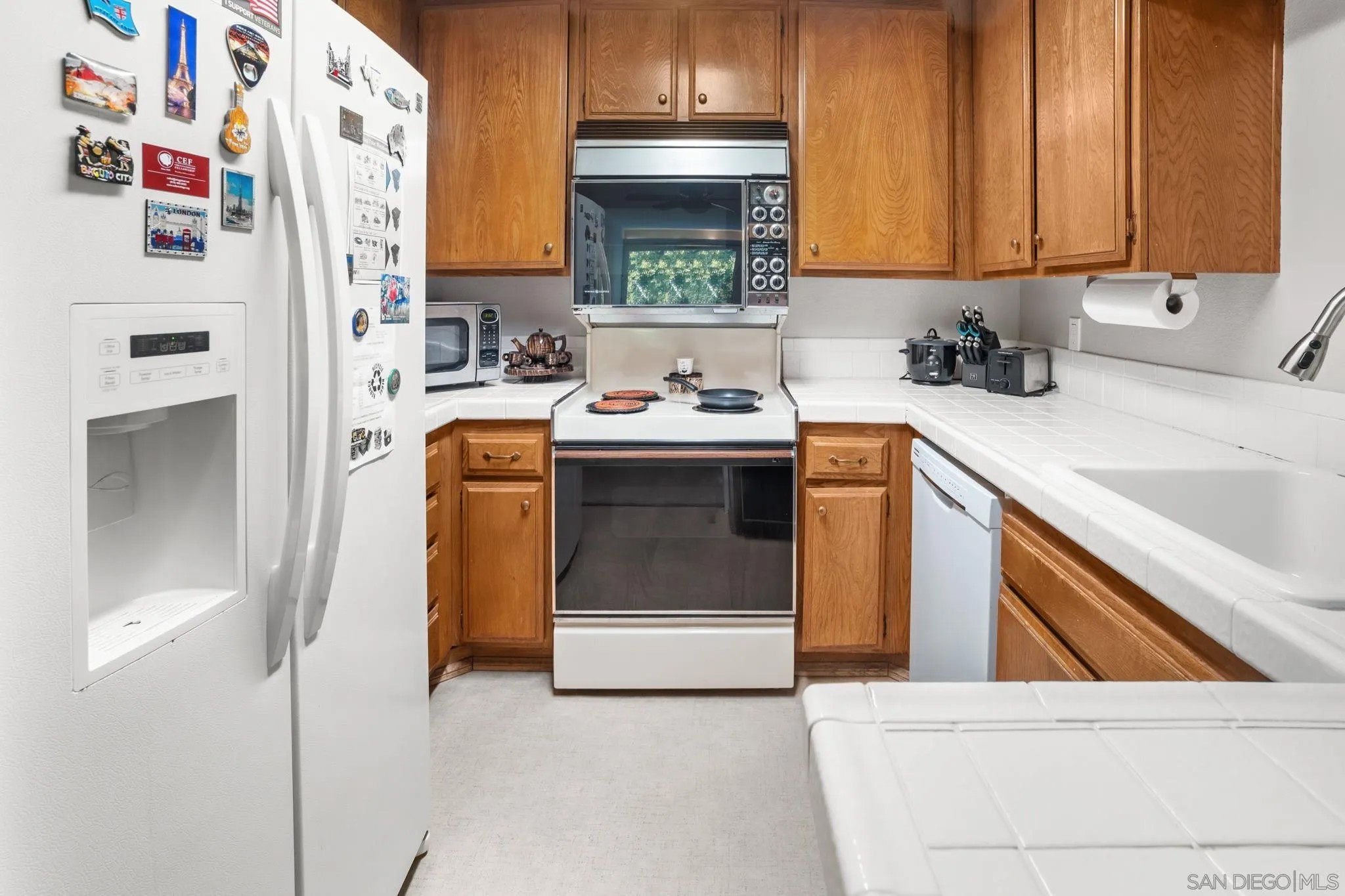 11255 Tierrasanta 98