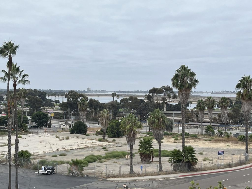 Photo of 2540 Clairemont Dr #307, San Diego, CA 92117 (MLS # 250045313)