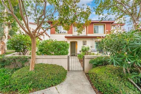Tiny photo for 1126 Rosewalk Way, Pasadena, CA 91103 (MLS # AR25229245)