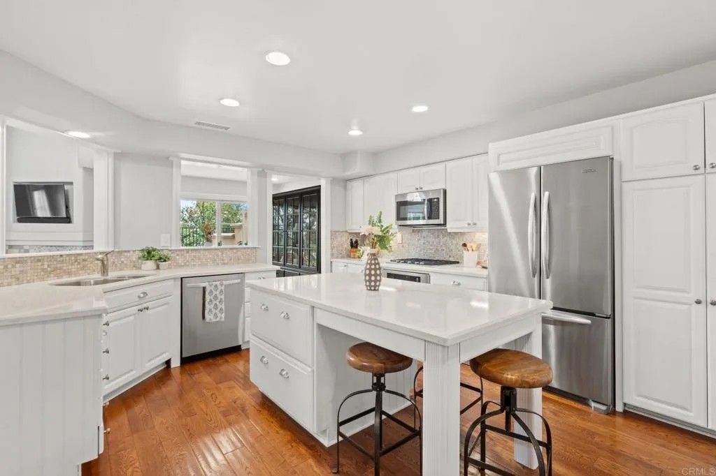 12041 Tivoli Park Row 1