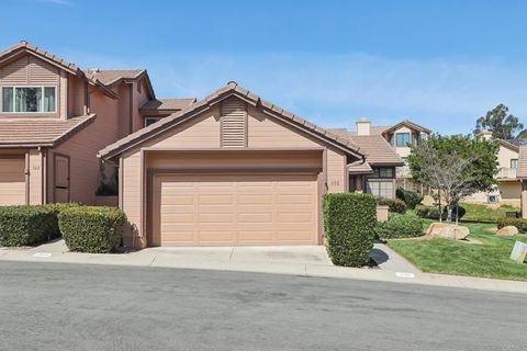 Photo of 350 Conifer Gln, Escondido, CA 92026 (MLS # NDP2602019)
