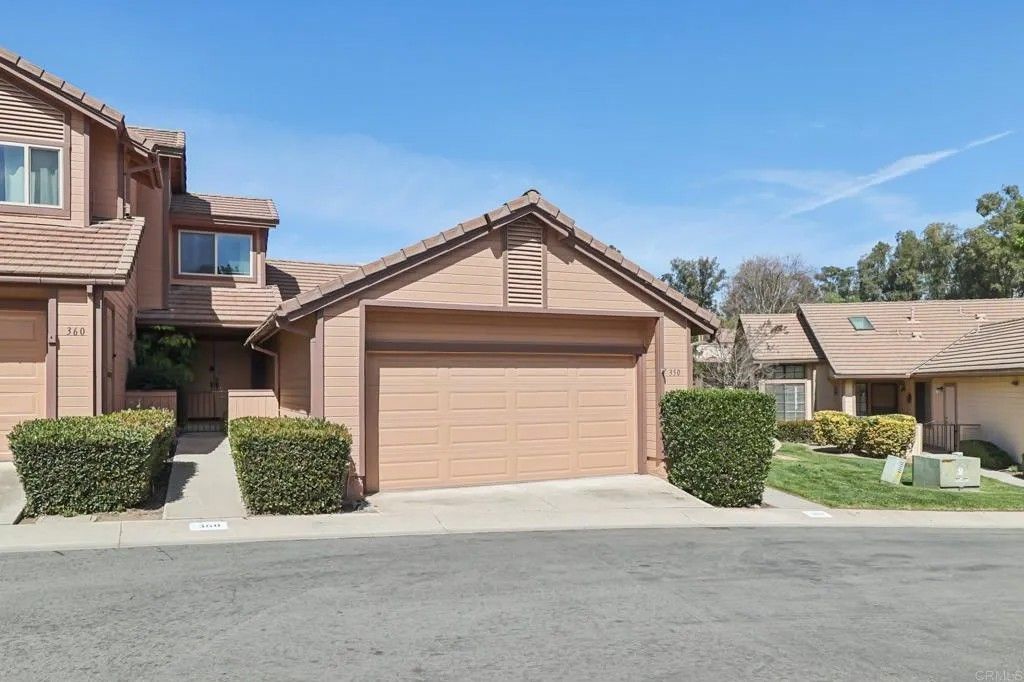 Photo of 350 Conifer Gln, Escondido, CA 92026 (MLS # NDP2602019)