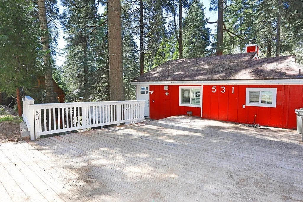 531 W Victoria Court