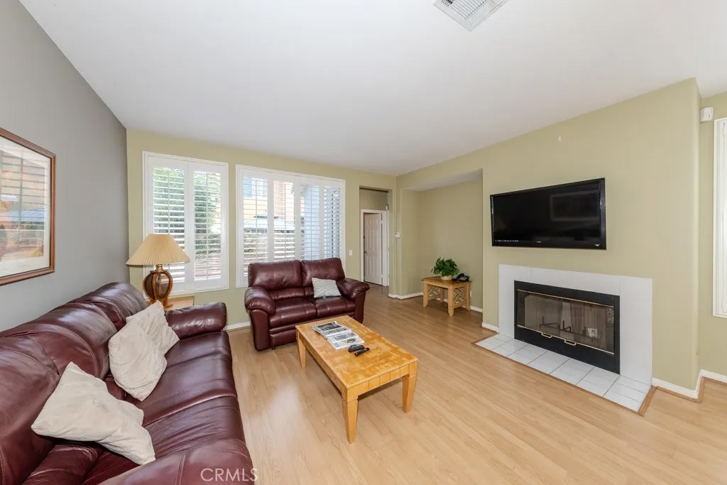 2158 W Cherrywood Lane