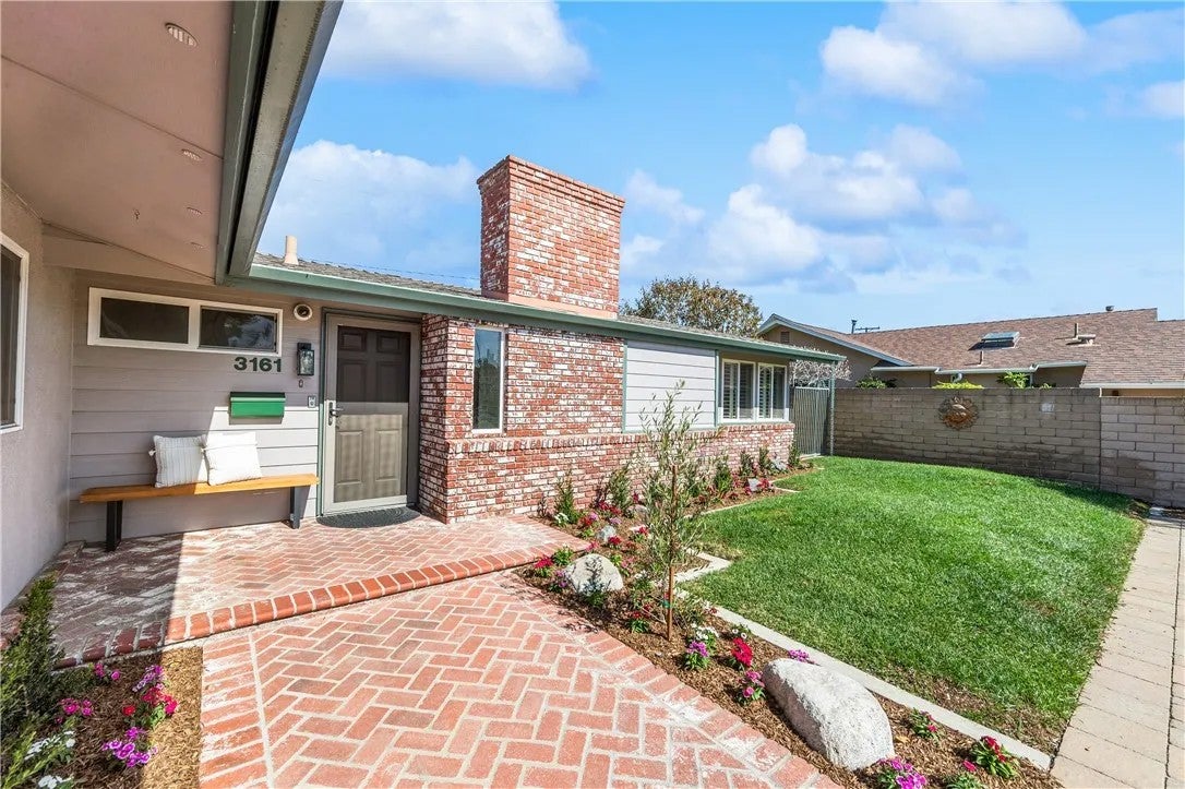 3161 Mainway Drive
