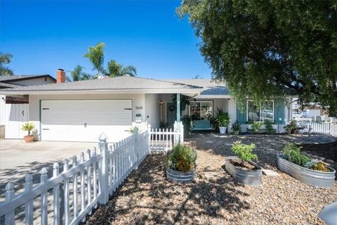 Photo of 1668 Kenora Dr, Escondido, CA 92027 (MLS # OC26077000)