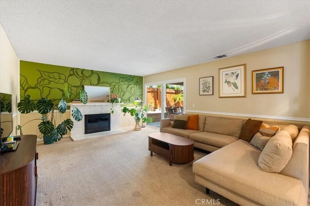 Photo of 1668 Kenora Dr, Escondido, CA 92027 (MLS # OC26077000)