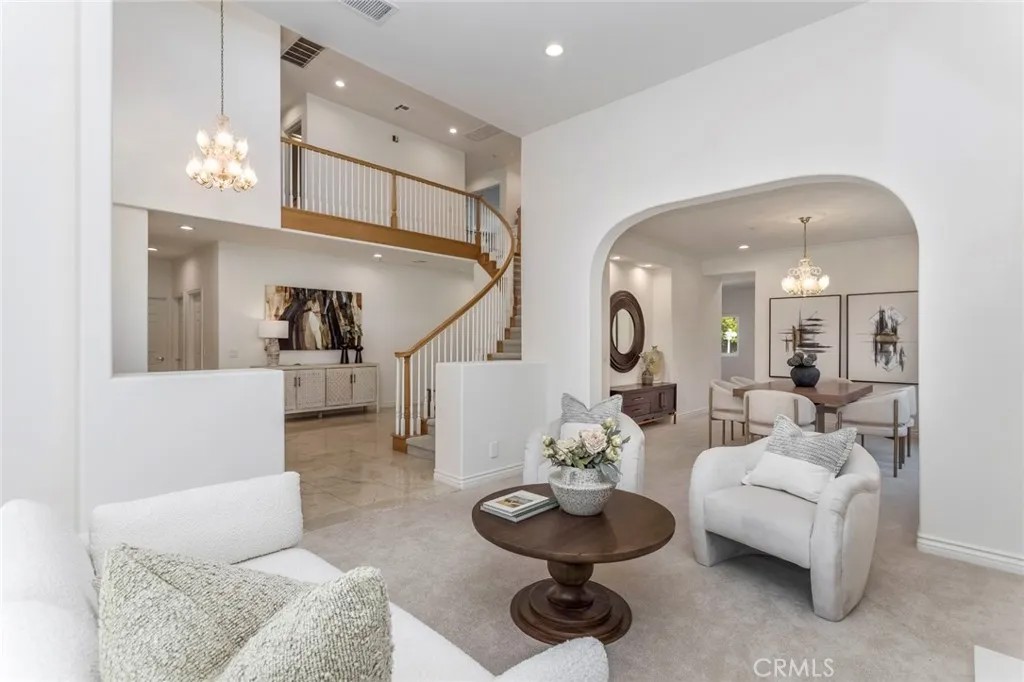 2420 Albert Way
